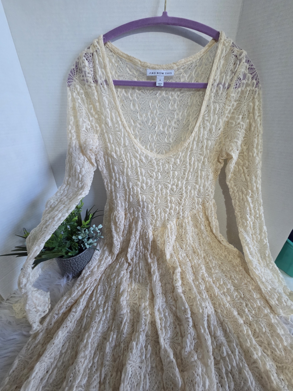 Boho Cream Lace Maxi Dress with Long Sleeves. Size M - Picture 2 of 8